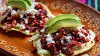 Tostadas de queso y chorizo Tostadas de queso y chorizo