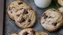 Cinnamon Chocolate Chunk Cookies Cinnamon Chocolate Chunk Cookies