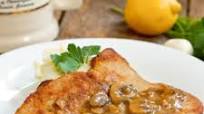 Jägerschnitzel (Hunter's Schnitzel) Jägerschnitzel (Hunter's Schnitzel)