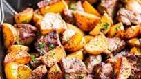 Garlic Butter Steak Bites and Potatoes {Whole30} Garlic Butter Steak Bites and Potatoes {Whole30}