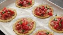 Mini Cauliflower Pizzas Mini Cauliflower Pizzas