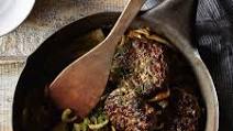 Hand-Chopped Steak Burgers with Caramelized Fennel Hand-Chopped Steak Burgers with Caramelized Fennel