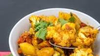 Aloo Gobi (Indian potato and curry recipe) Aloo Gobi (Indian potato and curry recipe)
