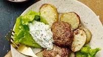 Järpar med tzatziki och rostad potatis Järpar med tzatziki och rostad potatis