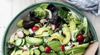 Easy side salad with lemon dressing Easy side salad with lemon dressing
