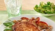 Pork Chops with Caramelized Onions & Apples Pork Chops with Caramelized Onions & Apples