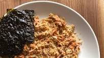 Salmon Rice Bowl – TikTok Trend for Creative Use of Leftovers Salmon Rice Bowl – TikTok Trend for Creative Use of Leftovers