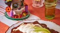 Enchiladas de mole rojo Enchiladas de mole rojo