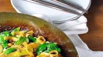 Vegetarian Thai Noodles (Pad See Ew) Vegetarian Thai Noodles (Pad See Ew)