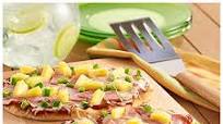 Hawaiian Pizza on the Grill Hawaiian Pizza on the Grill