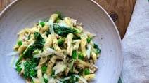 Creamy Ground Turkey, Spinach and Pea Pasta Creamy Ground Turkey, Spinach and Pea Pasta
