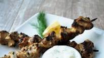 Marinated Chicken Skewers with Spicy Tzatziki Sauce Marinated Chicken Skewers with Spicy Tzatziki Sauce