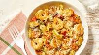 Creamy Pesto Shrimp & Pasta with Tomatoes & Zucchini Creamy Pesto Shrimp & Pasta with Tomatoes & Zucchini