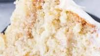 Pineapple Coconut Cake with Pineapple Filling Pineapple Coconut Cake with Pineapple Filling