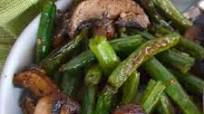 Garlic Roasted Green Beans and Mushrooms Garlic Roasted Green Beans and Mushrooms