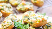 Vietnamese Shrimp Toast (Bánh Mì Nướng Tôm) Vietnamese Shrimp Toast (Bánh Mì Nướng Tôm)