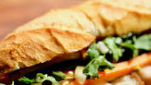 Crispy pork belly banh mi - Banh Mi Heo Quay Crispy pork belly banh mi - Banh Mi Heo Quay