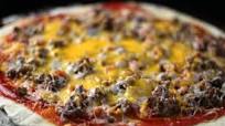 How to Make a 3 Meat Pizza How to Make a 3 Meat Pizza