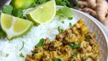 Paleo AIP Coconut Ground Beef Curry with Turmeric (Low-FODMAP, Whole30, Keto) Paleo AIP Coconut Ground Beef Curry with Turmeric (Low-FODMAP, Whole30, Keto)