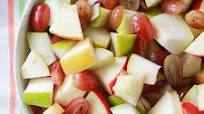 Autumn Fruit Salad with Cinnamon Greek Yogurt Dressing Autumn Fruit Salad with Cinnamon Greek Yogurt Dressing