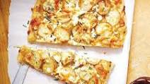 Potato pizza with caramelized onions and rosemary Potato pizza with caramelized onions and rosemary