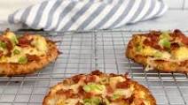 Mini Homemade Cauliflower Crust Breakfast Pizzas Mini Homemade Cauliflower Crust Breakfast Pizzas