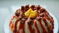 Rosca de vegetales y fruta con chamoy Rosca de vegetales y fruta con chamoy