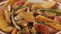 Slow Cooker Chicken Breast and Potatoes with Gravy Slow Cooker Chicken Breast and Potatoes with Gravy
