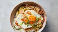 Stir-Fried Lettuce With Crispy Garlic and Fried Eggs Stir-Fried Lettuce With Crispy Garlic and Fried Eggs