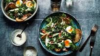 Crispy kale Caesar salad with maple roasted bacon Crispy kale Caesar salad with maple roasted bacon