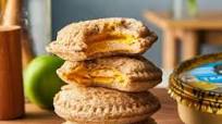 Hummus & Turkey Sandwich Circles Hummus & Turkey Sandwich Circles