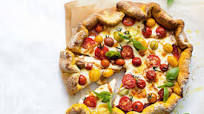 Pumpkin crust pizza with smoked mozzarella and basil Pumpkin crust pizza with smoked mozzarella and basil