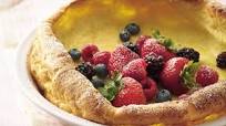 Dutch Baby Pancake with Berry Topping Dutch Baby Pancake with Berry Topping