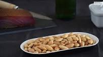 Cómo hacer almendras fritas en el microondas: el aperitivo más fácil y rápido (y también con menos calorías) Cómo hacer almendras fritas en el microondas: el aperitivo más fácil y rápido (y también con menos calorías)
