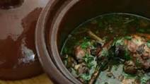 Slow-cooked rabbit with red wine Slow-cooked rabbit with red wine