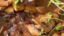 Cast Iron Pork Chops with Mushrooms, Red Wine & Thyme Cast Iron Pork Chops with Mushrooms, Red Wine & Thyme
