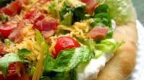 BLT Ranch Salad Pizza - Pampered Chef BLT Ranch Salad Pizza - Pampered Chef