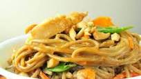 Soba Noodles with Chicken and Vegetables in a Spicy Peanut Sauce Soba Noodles with Chicken and Vegetables in a Spicy Peanut Sauce