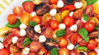 Caprese Salad with Balsamic Glaze Caprese Salad with Balsamic Glaze