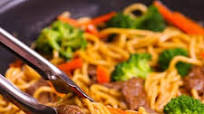 Quick and Easy Garlic Lo Mein for Tonight Quick and Easy Garlic Lo Mein for Tonight