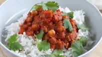 Coconut chickpeas with cucumber raita Coconut chickpeas with cucumber raita