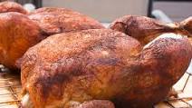 How to Smoke a Whole Chicken using an Electric Smoker How to Smoke a Whole Chicken using an Electric Smoker