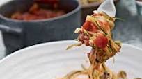 Zucchini Noodles with Spicy Tomato Sauce Zucchini Noodles with Spicy Tomato Sauce