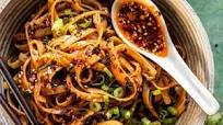 Crispy Sesame Garlic Chili Oil Noodles Crispy Sesame Garlic Chili Oil Noodles