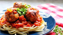Vegan Spaghetti and (Beyond) Meatballs Vegan Spaghetti and (Beyond) Meatballs