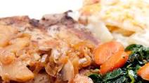 Pork Chops with Scalloped Potatoes Pork Chops with Scalloped Potatoes
