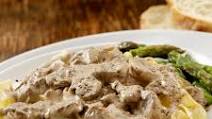 Simple Slow Cooker Ground Beef Stroganoff Simple Slow Cooker Ground Beef Stroganoff