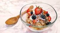Banana Split Oatmeal Parfait Banana Split Oatmeal Parfait