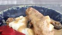 Crock Pot Country-Style Pork Ribs With Mushrooms Crock Pot Country-Style Pork Ribs With Mushrooms