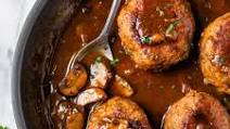 Skinny Salisbury Steak with Mushroom Gravy Skinny Salisbury Steak with Mushroom Gravy